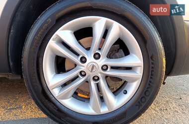Позашляховик / Кросовер Nissan Qashqai 2013 в 