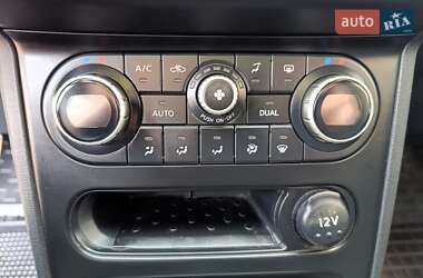 Позашляховик / Кросовер Nissan Qashqai 2013 в 