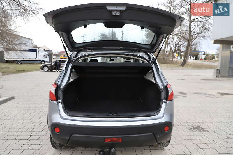 Внедорожник / Кроссовер Nissan Qashqai 2011 в Бучаче