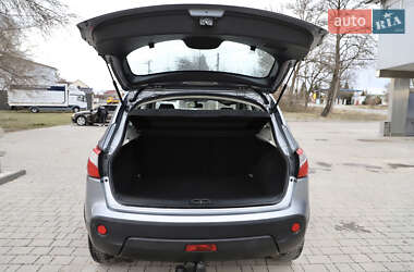 Позашляховик / Кросовер Nissan Qashqai 2011 в 