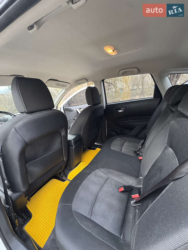 Позашляховик / Кросовер Nissan Qashqai 2011 в Кривому Розі фото 17 Позашляховик / Кросовер Nissan Qashqai 2011 в Кривому Розі