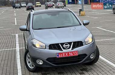 Позашляховик / Кросовер Nissan Qashqai 2011 в Нововолинську