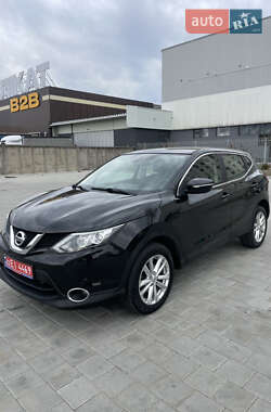 Позашляховик / Кросовер Nissan Qashqai 2015 в Черкасах