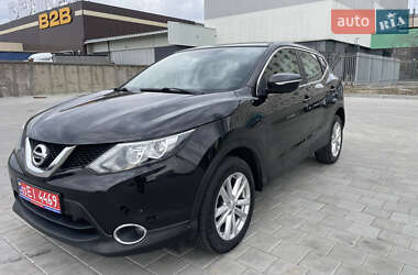 Внедорожник / Кроссовер Nissan Qashqai 2015 в Черкассах