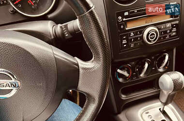 Внедорожник / Кроссовер Nissan Qashqai 2010 в 