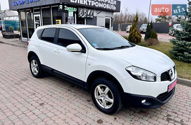 Внедорожник / Кроссовер Nissan Qashqai 2012 в Сарнах