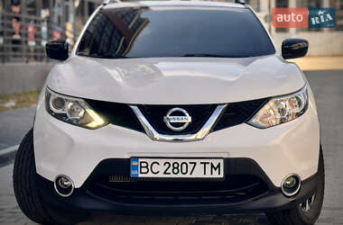 Позашляховик / Кросовер Nissan Qashqai 2015 в 