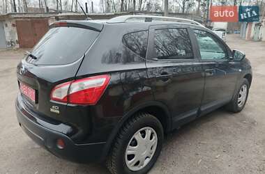 Внедорожник / Кроссовер Nissan Qashqai 2012 в Чернигове