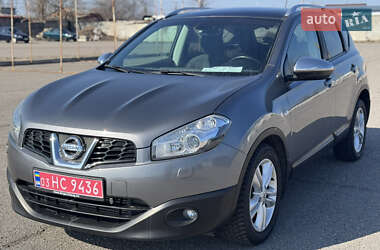 Внедорожник / Кроссовер Nissan Qashqai 2012 в 