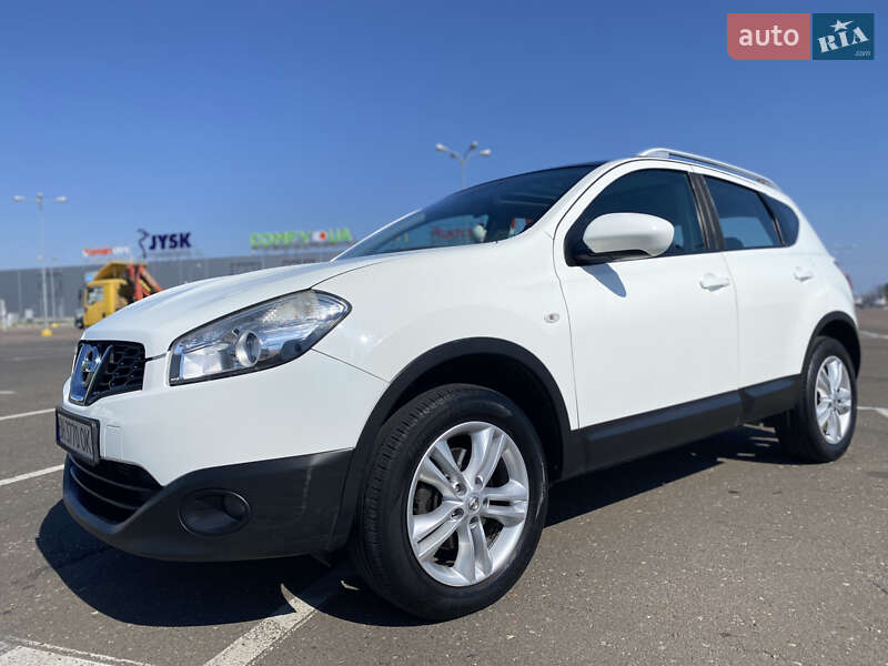 Позашляховик / Кросовер Nissan Qashqai 2011 в Одесі