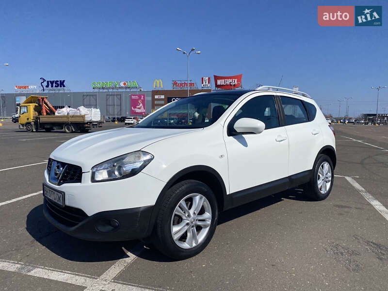 Позашляховик / Кросовер Nissan Qashqai 2011 в Одесі