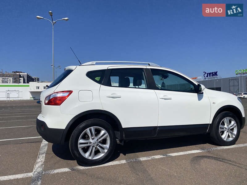 Позашляховик / Кросовер Nissan Qashqai 2011 в Одесі