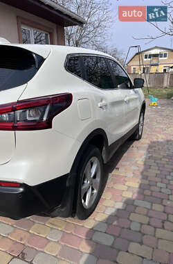 Внедорожник / Кроссовер Nissan Qashqai 2018 в 