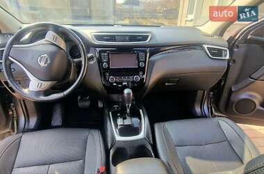 Внедорожник / Кроссовер Nissan Qashqai 2017 в 
