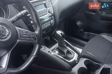 Позашляховик / Кросовер Nissan Qashqai 2020 в 