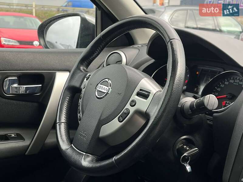 Позашляховик / Кросовер Nissan Qashqai 2012 в Львові