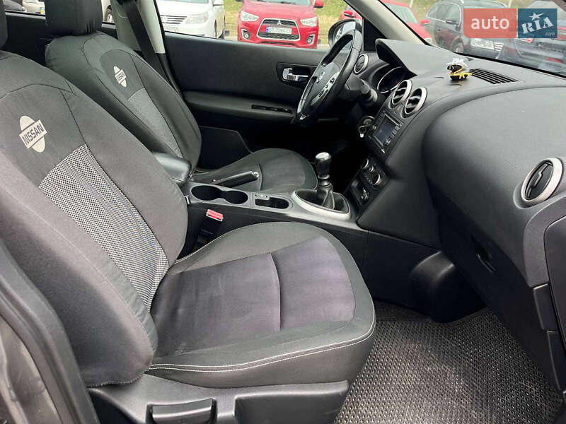 Позашляховик / Кросовер Nissan Qashqai 2012 в Львові