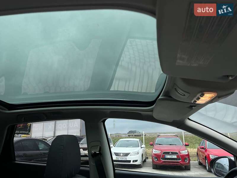 Позашляховик / Кросовер Nissan Qashqai 2012 в Львові