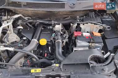 Внедорожник / Кроссовер Nissan Qashqai 2013 в 