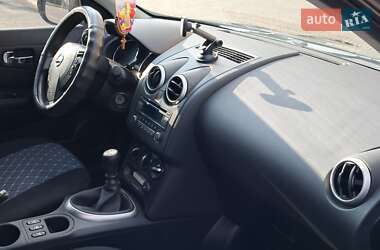 Внедорожник / Кроссовер Nissan Qashqai 2013 в 