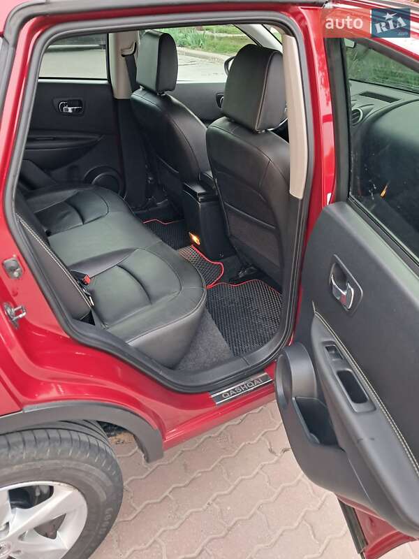 Позашляховик / Кросовер Nissan Qashqai 2011 в Івано-Франківську