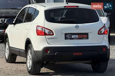 Внедорожник / Кроссовер Nissan Qashqai 2012 в 