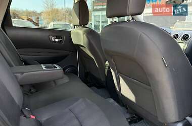Внедорожник / Кроссовер Nissan Qashqai 2012 в 