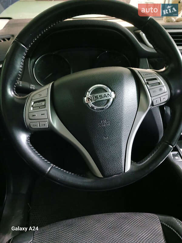 Внедорожник / Кроссовер Nissan Qashqai 2015 в Килии