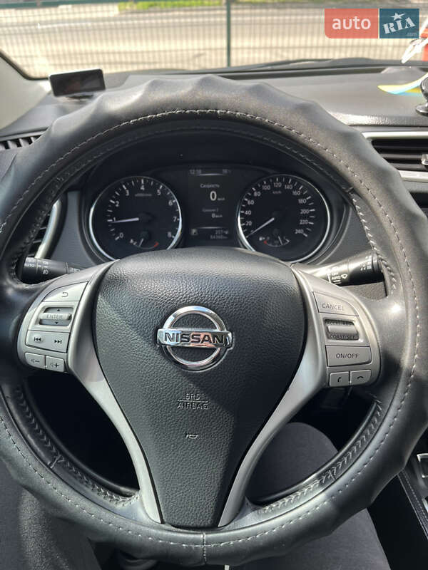 Внедорожник / Кроссовер Nissan Qashqai 2016 в Черкассах