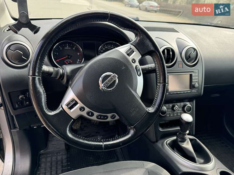 Позашляховик / Кросовер Nissan Qashqai 2012 в Львові