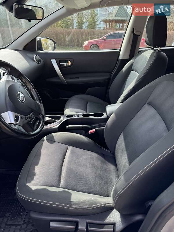 Позашляховик / Кросовер Nissan Qashqai 2012 в Львові