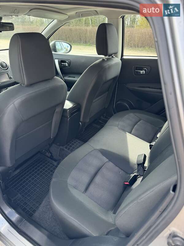 Позашляховик / Кросовер Nissan Qashqai 2012 в Львові