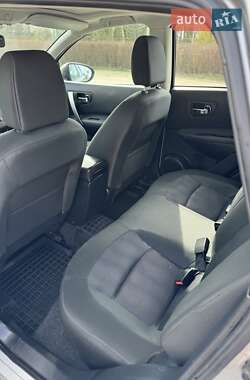 Внедорожник / Кроссовер Nissan Qashqai 2012 в 