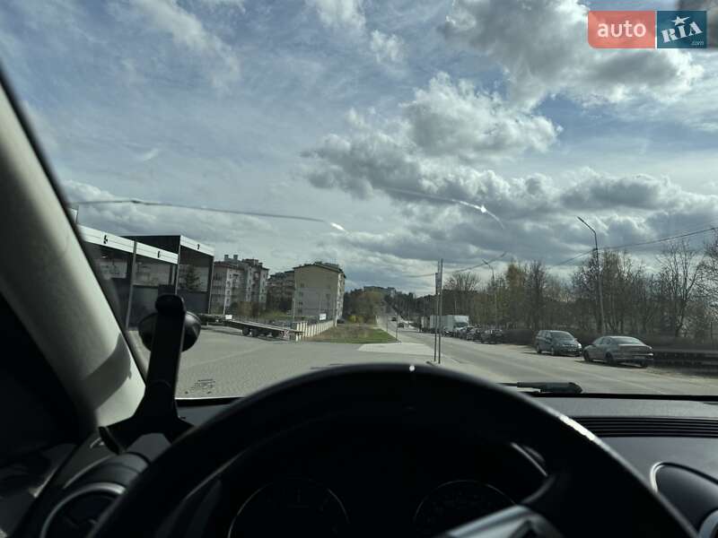 Позашляховик / Кросовер Nissan Qashqai 2012 в Львові