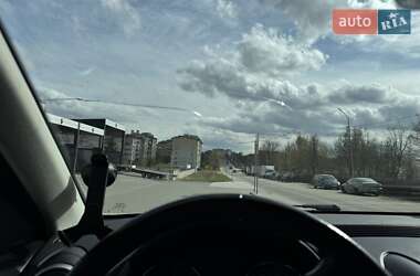 Внедорожник / Кроссовер Nissan Qashqai 2012 в 