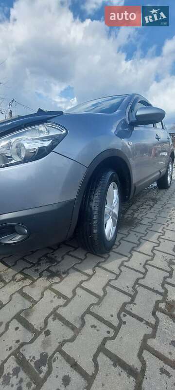 Внедорожник / Кроссовер Nissan Qashqai 2010 в Черновцах