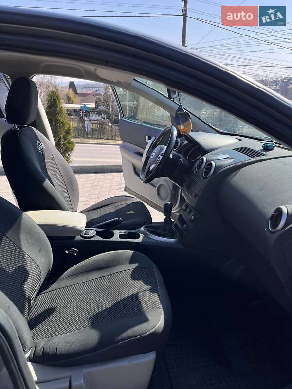 Внедорожник / Кроссовер Nissan Qashqai 2010 в Черновцах