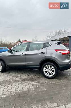 Внедорожник / Кроссовер Nissan Qashqai 2014 в 