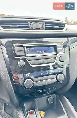 Внедорожник / Кроссовер Nissan Qashqai 2014 в 