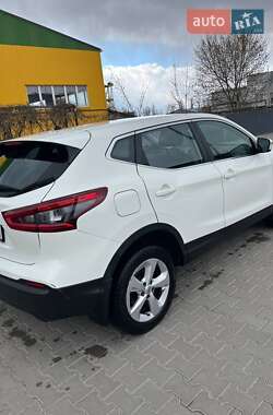 Внедорожник / Кроссовер Nissan Qashqai 2018 в 