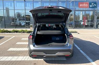 Внедорожник / Кроссовер Nissan Qashqai 2023 в 