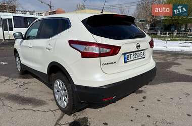 Внедорожник / Кроссовер Nissan Qashqai 2016 в 