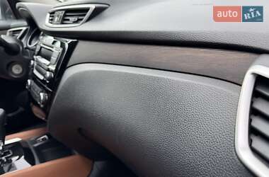 Внедорожник / Кроссовер Nissan Qashqai 2016 в 