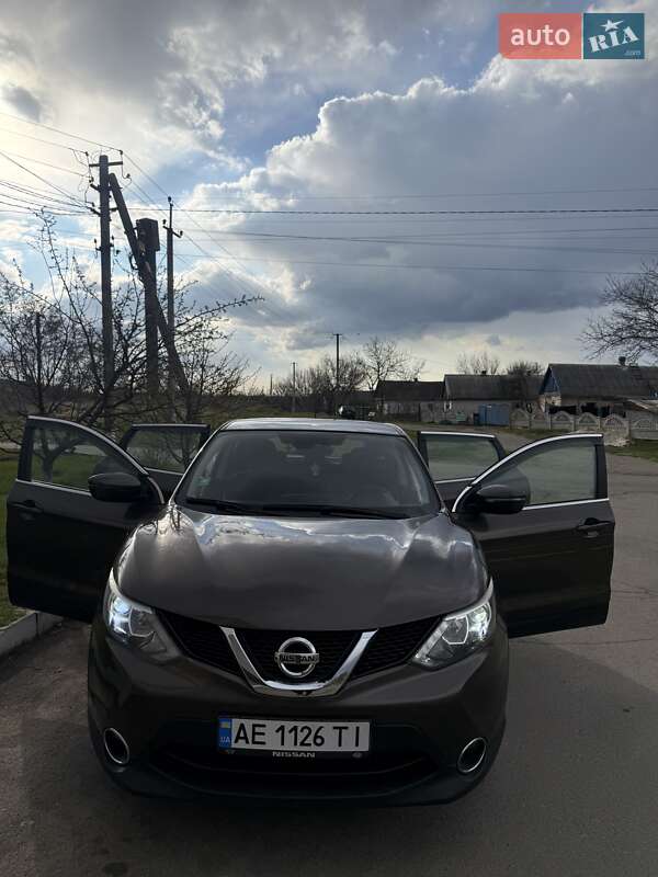 Позашляховик / Кросовер Nissan Qashqai 2017 в Дніпрі