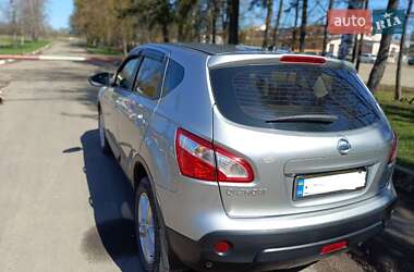 Позашляховик / Кросовер Nissan Qashqai 2013 в Стрию