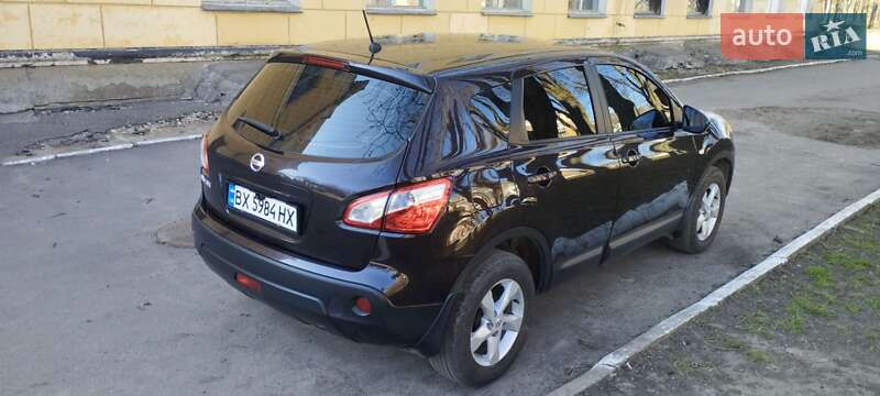 Внедорожник / Кроссовер Nissan Qashqai 2012 в Староконстантинове