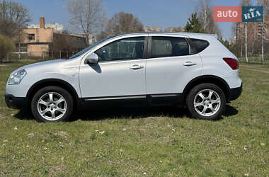 Внедорожник / Кроссовер Nissan Qashqai 2008 в 