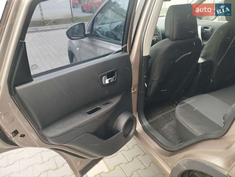 Внедорожник / Кроссовер Nissan Qashqai 2010 в Харькове