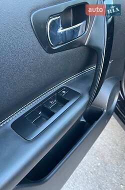 Внедорожник / Кроссовер Nissan Qashqai 2013 в 