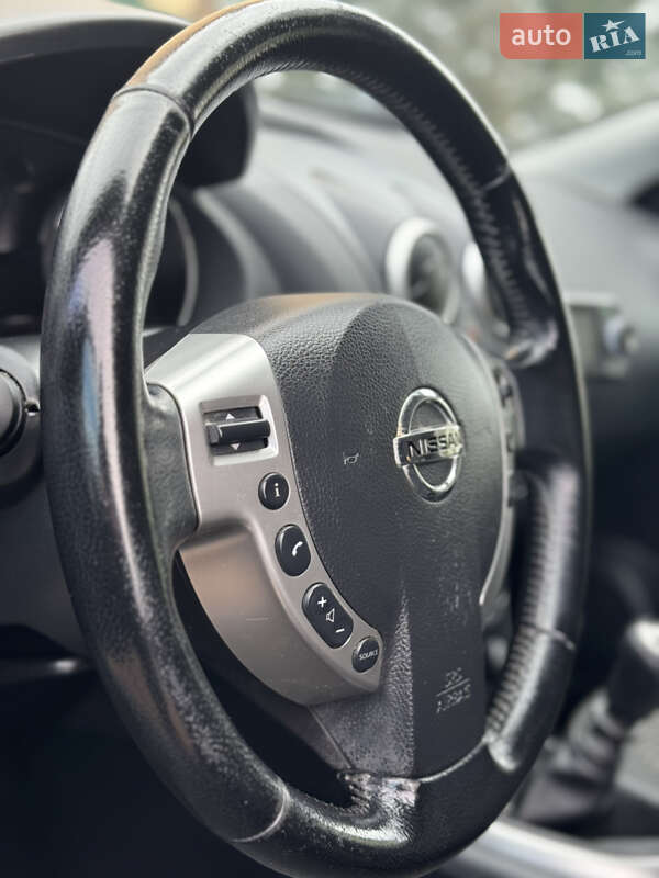 Внедорожник / Кроссовер Nissan Qashqai 2009 в Самборе